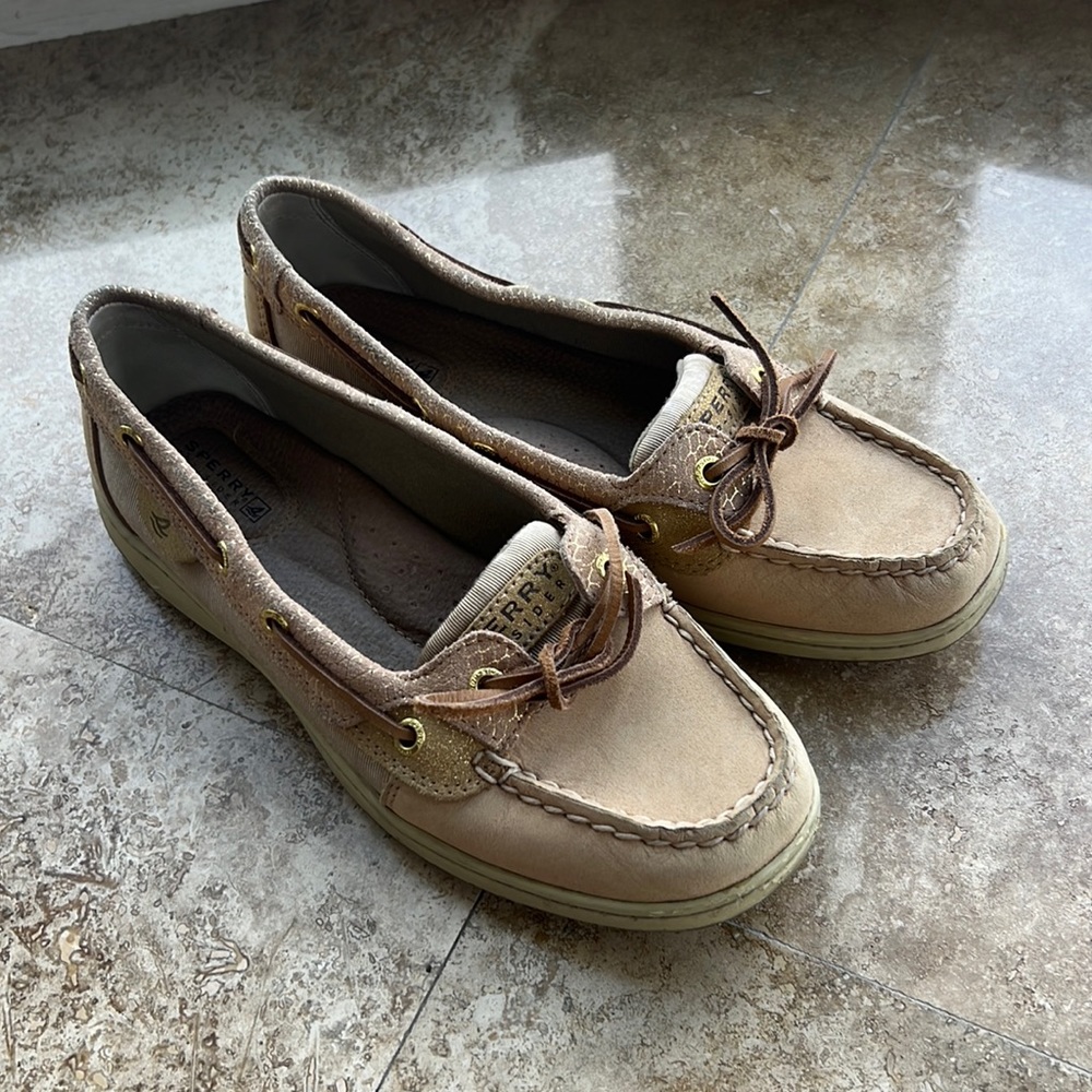 Women’s Sperry Angelfish boat shoes